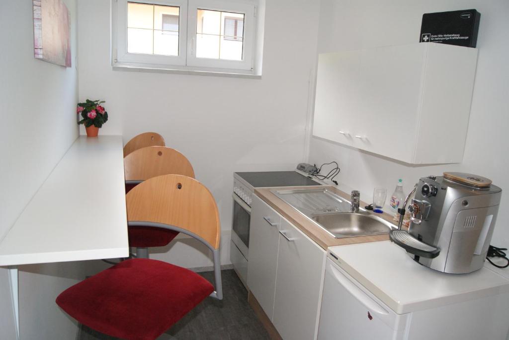 Privatzimmer Mitterbacher room 2